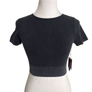Onestepup Chic Charcoal Ribbed Crop Top